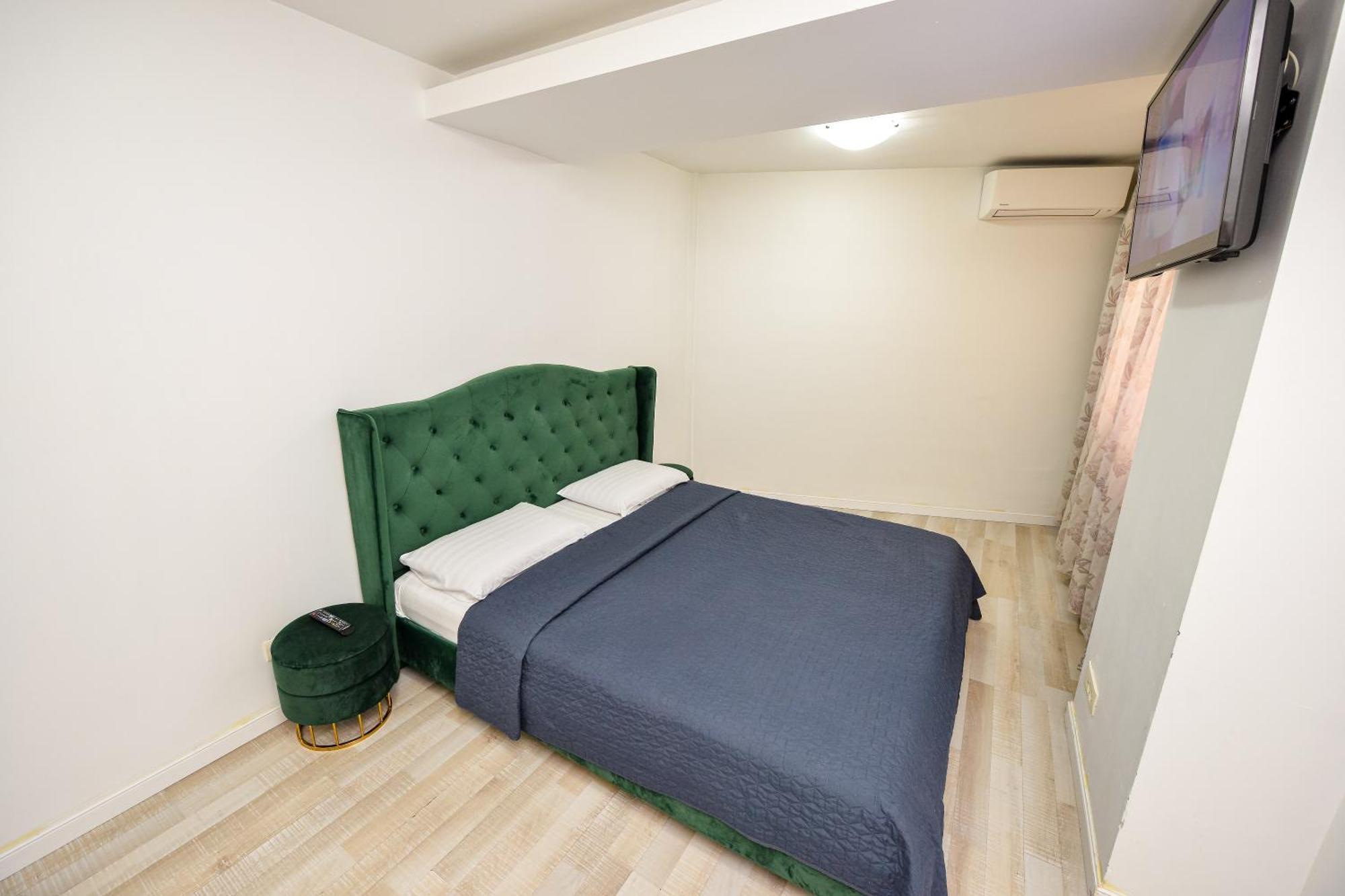 Bucharest Last Minute Accommodation Exterior photo